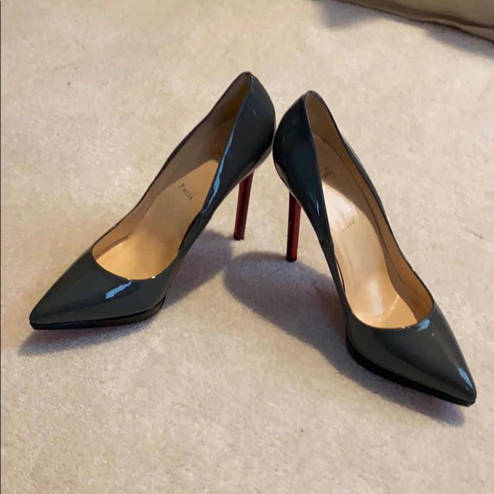 Christian Louboutin heels. size 41 - Picture 3 of 4